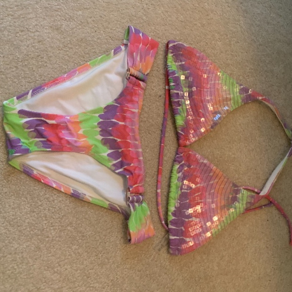 Bathing suit